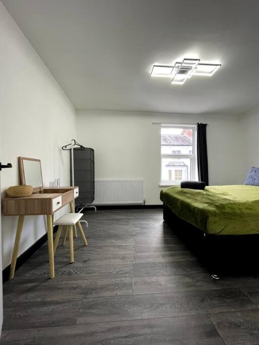 Central Area Terraced House With Private Hot Tub Лінкольн Екстер'єр фото